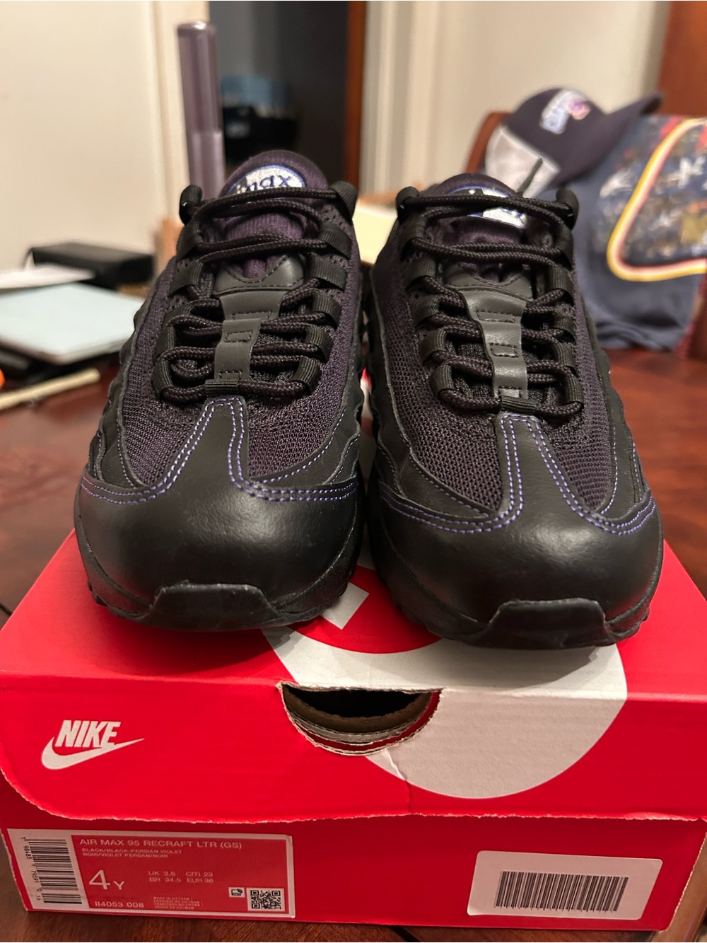 Nike Air Max Kids Black Sneakers with white Stitching